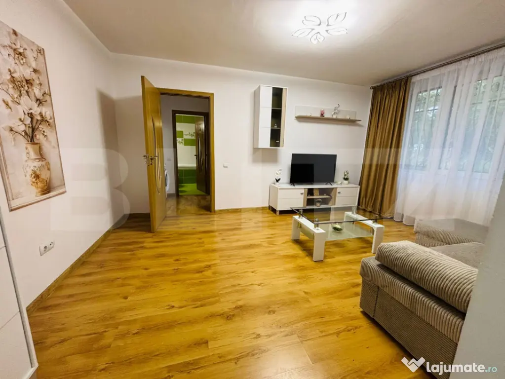 Apartament 2 camere de închiriat, Centru Civic