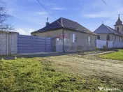 Casă renovată cu teren generos în Satu Mare,Secusigiu 