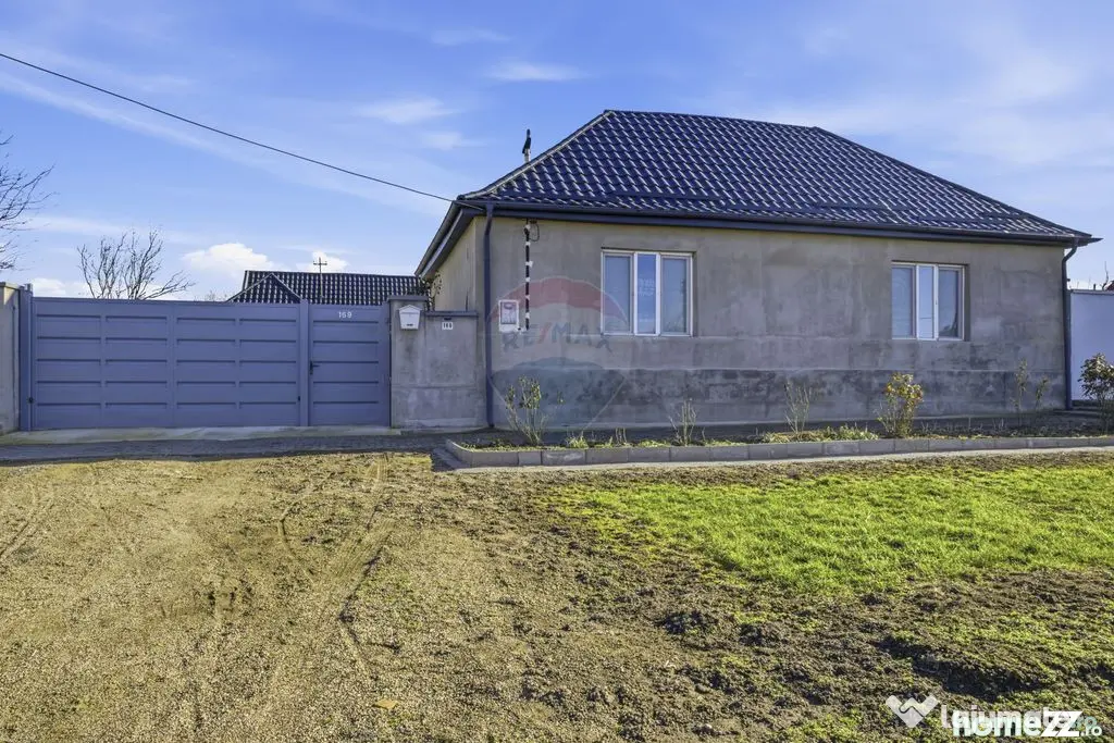 Casă renovată cu teren generos în Satu Mare,Secusigiu