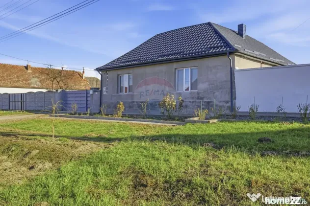 Casă renovată cu teren generos în Satu Mare,Secusigiu