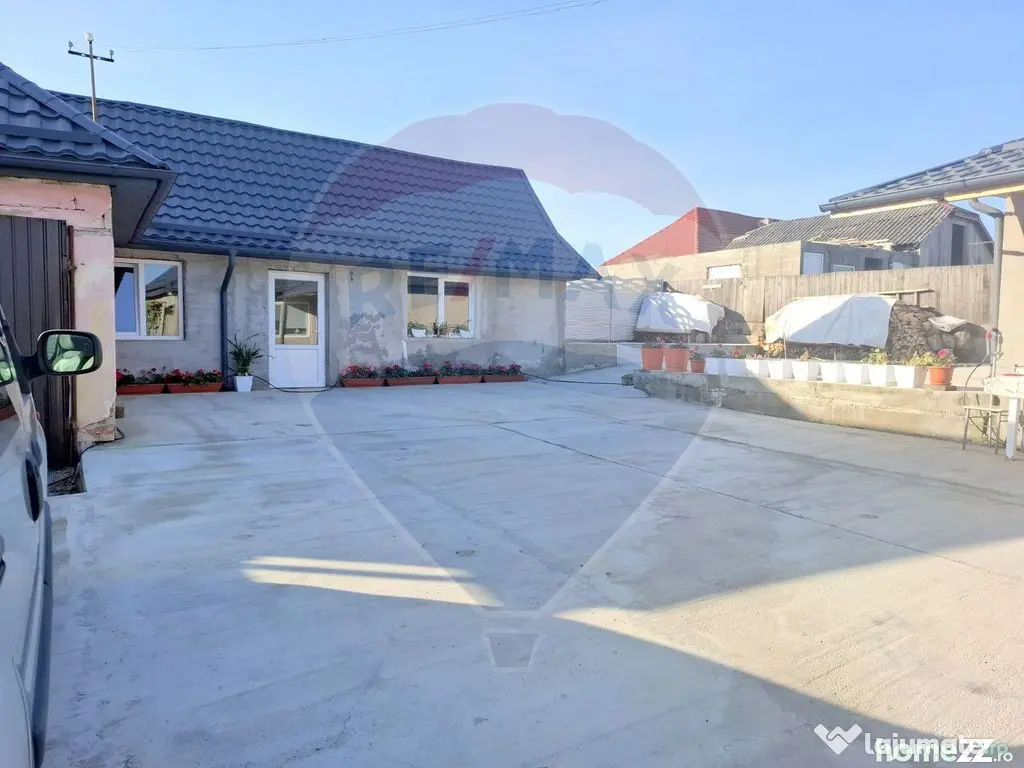 Casă renovată cu teren generos în Satu Mare,Secusigiu