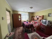 Casa Batraneasca la 8 km de Topoloveni 