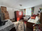 Casa Batraneasca la 8 km de Topoloveni 