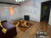 Apartament cu 3 camere de vânzare în zona Craiovita Noua 