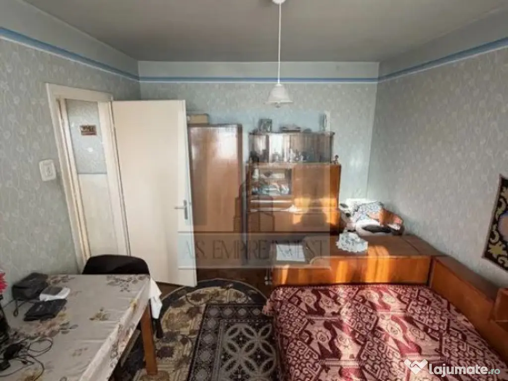 Apartament 3 camere , 60mp, Etj 2/3 - zona Râșnov/ISR