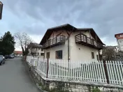 Casă / Vilă cu 5 camere de vânzare în zona Orasul Vechi 