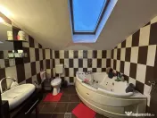 Casă / Vilă cu 5 camere de vânzare în zona Orasul Vechi 