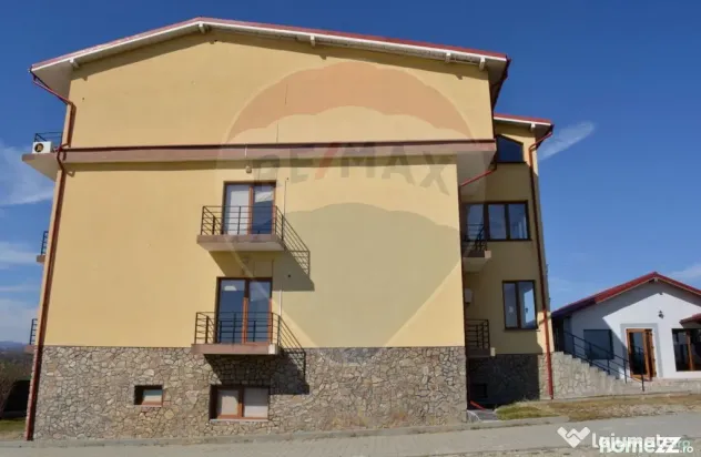 Pensiune de vânzare - Horezu (Valcea)