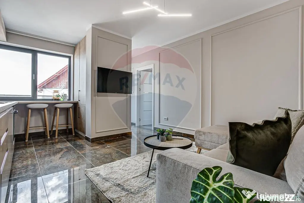 Apartament modern cu 3 camere de închiriat, bloc nou, Co...