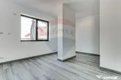 Apartament modern cu 3 camere de închiriat, bloc nou, Co... 