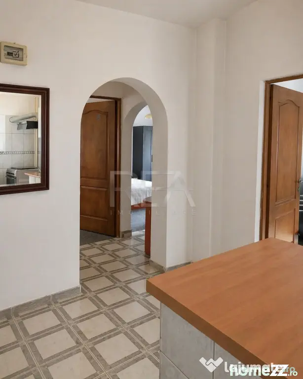 3 camere Unirii decomandat, inst. schimb., et. 2, an 1991, 7 - Bucuresti (Bucuresti-Ilfov)