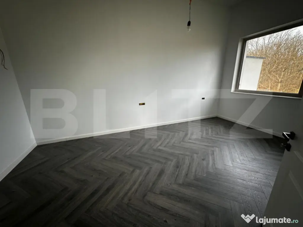 Locuinta + curte 1000 mp, 220 mp utili, zona Schit