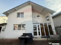Casă / Vilă cu 5 camere de vânzare
