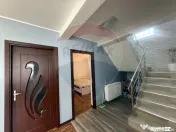 Casă / Vilă cu 5 camere de vânzare 