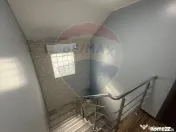 Casă / Vilă cu 5 camere de vânzare 