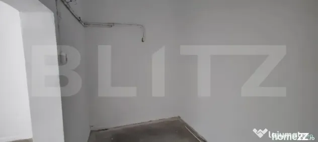 Spatiu comercial, 70 mp, zona Micro 3 - Targoviste (Dambovita)