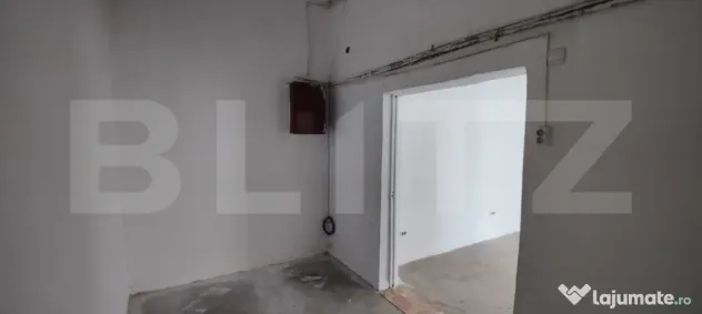 Spatiu comercial, 70 mp, zona Micro 3