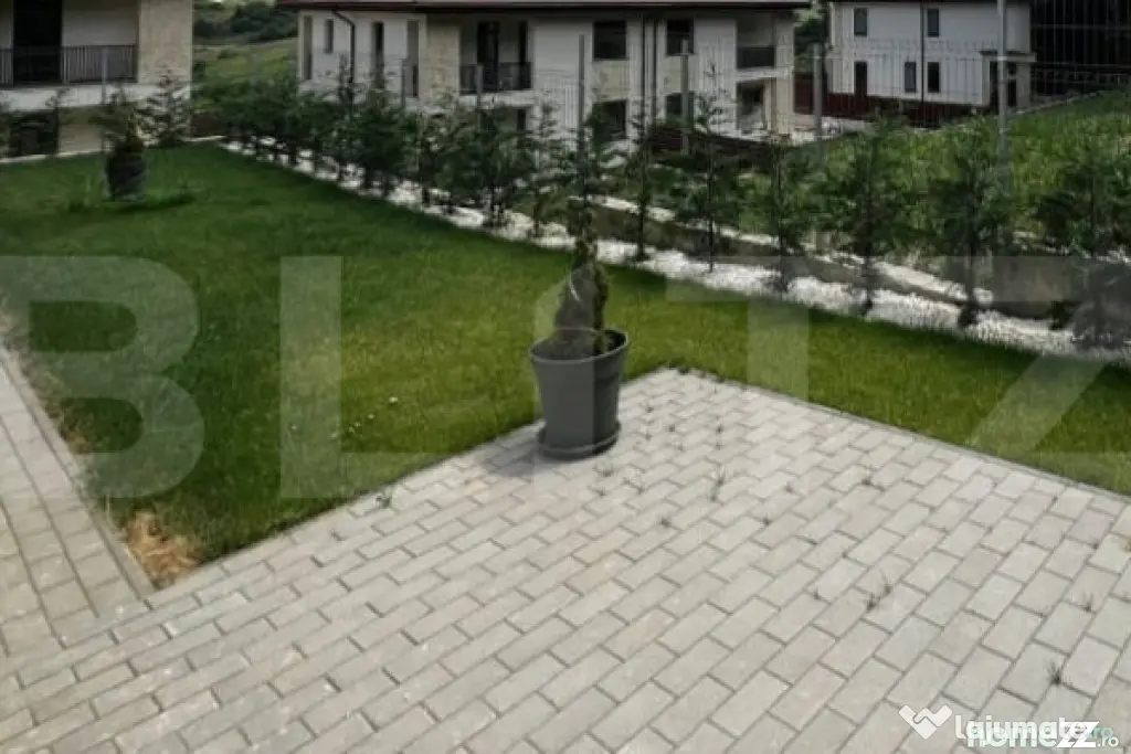 Casa cu 4 camere, 120 mp utili, 250 mp de teren, la liziera - Floresti (Cluj)