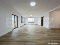 Casa spatioasa 4 camere, parcare, curte 2000mp. Ideala famil
