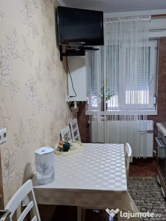 Apartament 3 camere, suprafata totala 81mp, zona Strada Gari