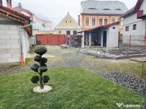 Casă / Vilă cu 3 camere de vânzare în zona Sud