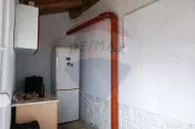 Casă / Vilă cu 3 camere de vânzare în zona Sud 