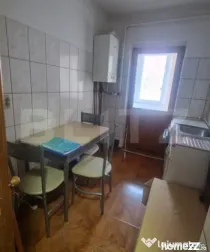 Apartament 3 camere, pivnita ,mobilat si utilat -se doreste