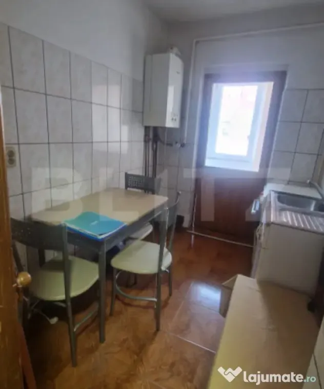 Apartament 3 camere, cu pivnita mobilat si utilat - zona Ast