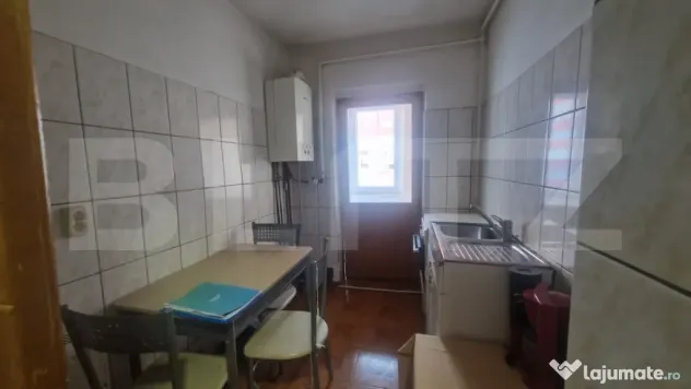Apartament 3 camere, cu pivnita mobilat si utilat - zona Ast