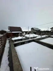 Teren 445 cu fundatie de casa mare + o Casuta locuibila mode 