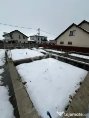 Teren 445 cu fundatie de casa mare + o Casuta locuibila mode 