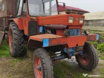Tractor Universal 650 UTB