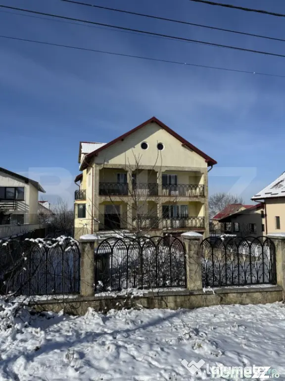 Casa in Sfantu Ilie, 1000mp teren, 256mp utili - Suceava (Suceava)