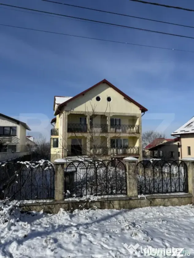 Casa in Sfantu Ilie, 1000mp teren, 256mp utili - Suceava (Suceava)