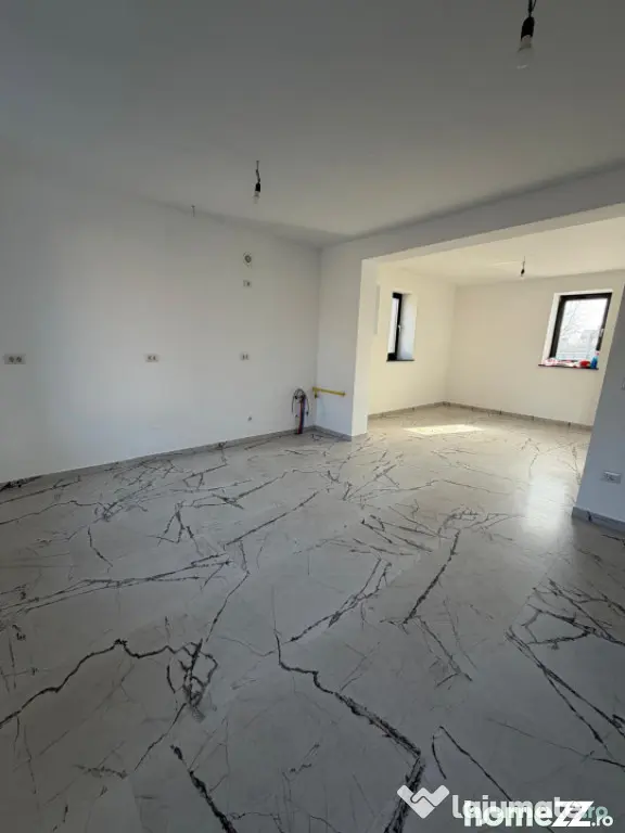 Spatiu comercial, 90 mp , chirie , Radauti