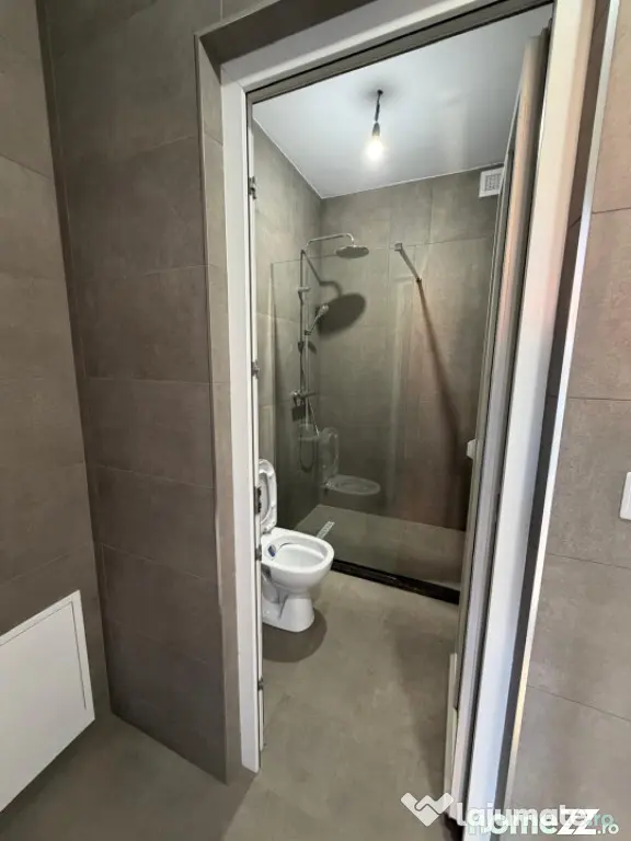 Spatiu comercial, 90 mp , chirie , Radauti