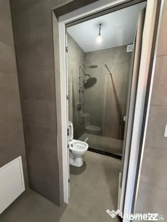 Spatiu comercial, 90 mp , chirie , Radauti