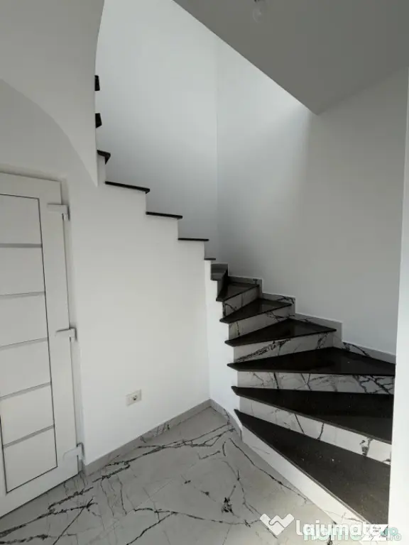 Spatiu comercial, 90 mp , chirie , Radauti