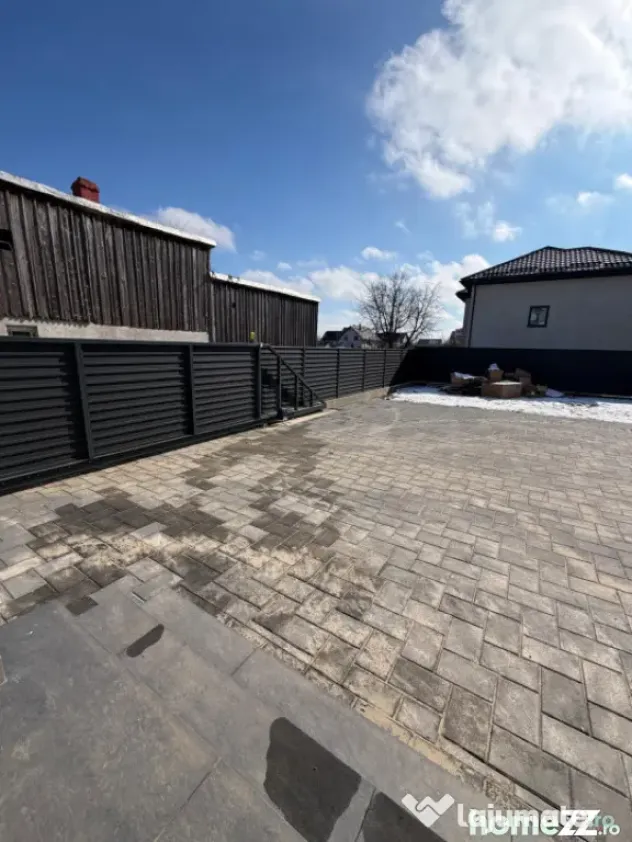 Spatiu comercial, 90 mp , chirie , Radauti
