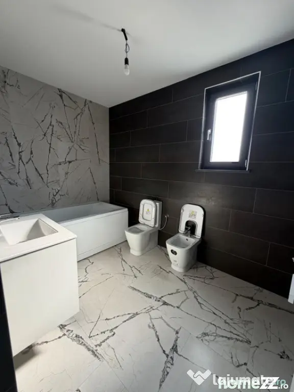Spatiu comercial, 90 mp , chirie , Radauti