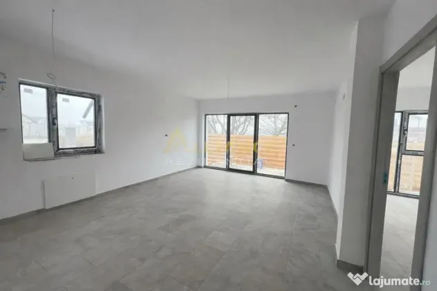 Casa 3 camere- strada asfaltata- 67 mp utili
