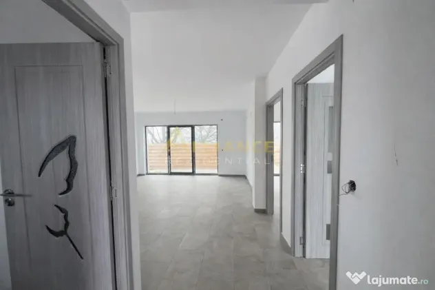 Casa 3 camere- strada asfaltata- 67 mp utili
