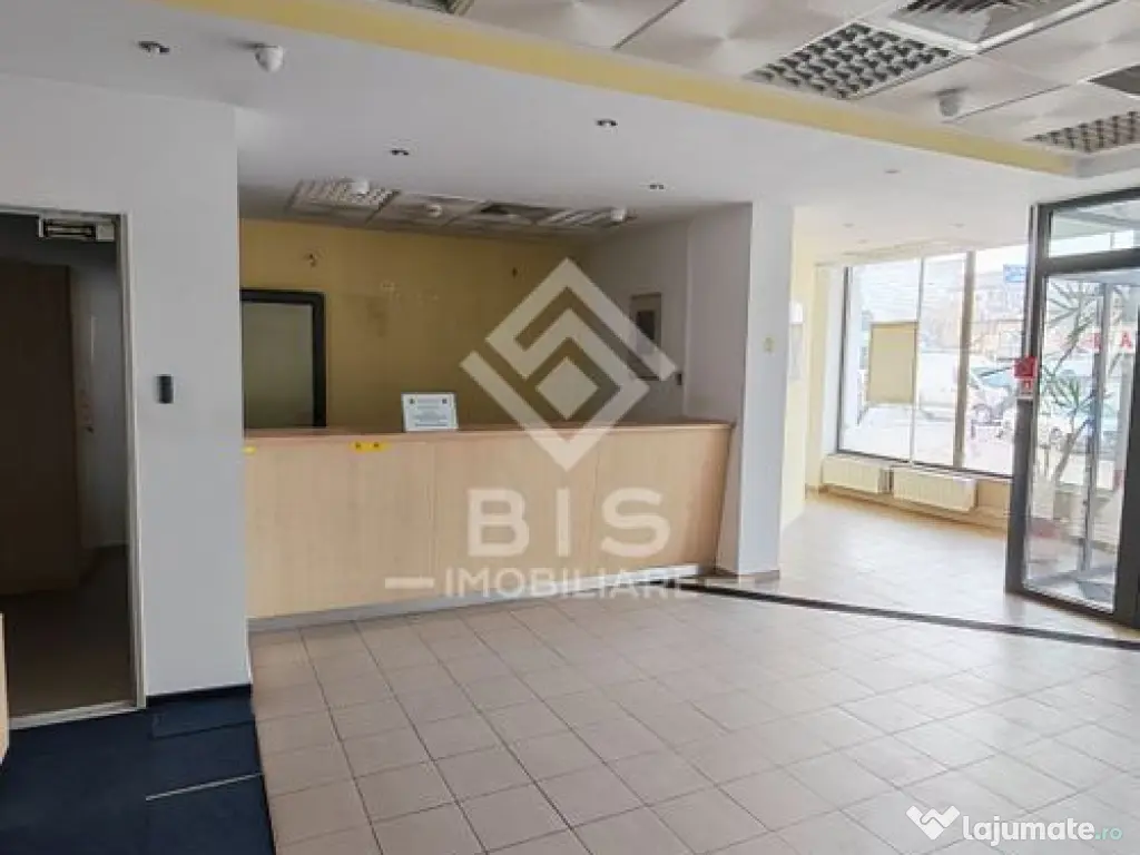 Spațiu Comercial Premium – Fost Sediu Bancar | B-dul D...