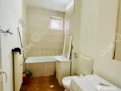 Apartament cu 3 camere si gradina proprie in Vasile Aaron di 