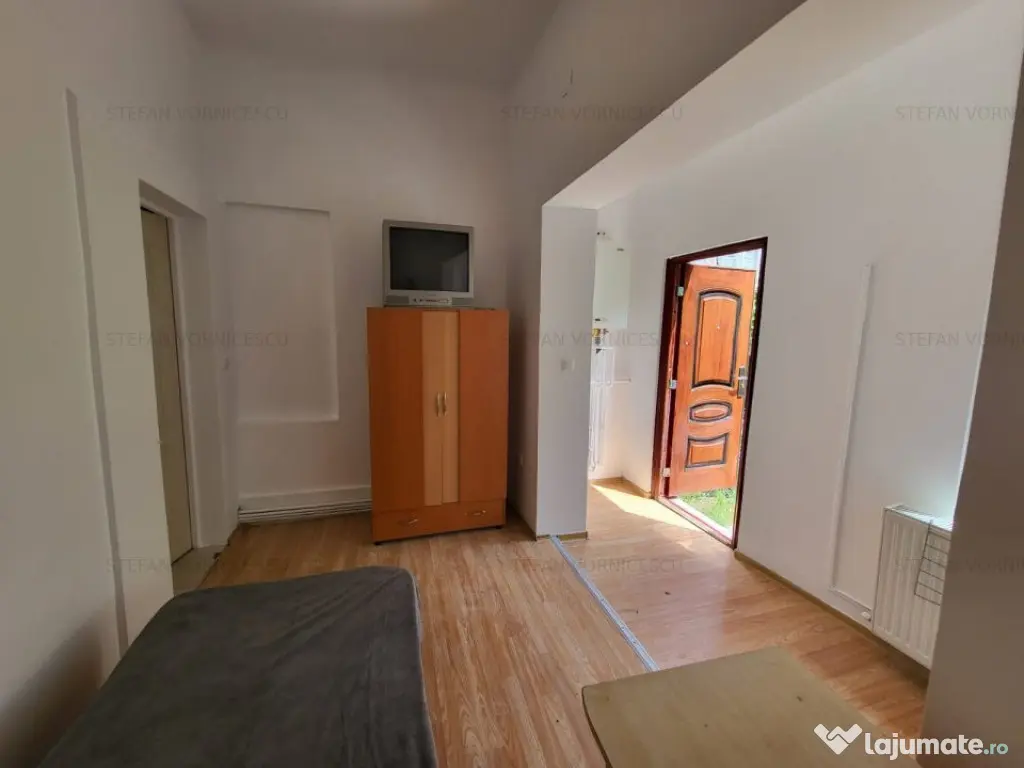 Casa pentru Investitie compartimentata in 5 apartamente