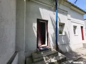 Casa pentru Investitie compartimentata in 5 apartamente 