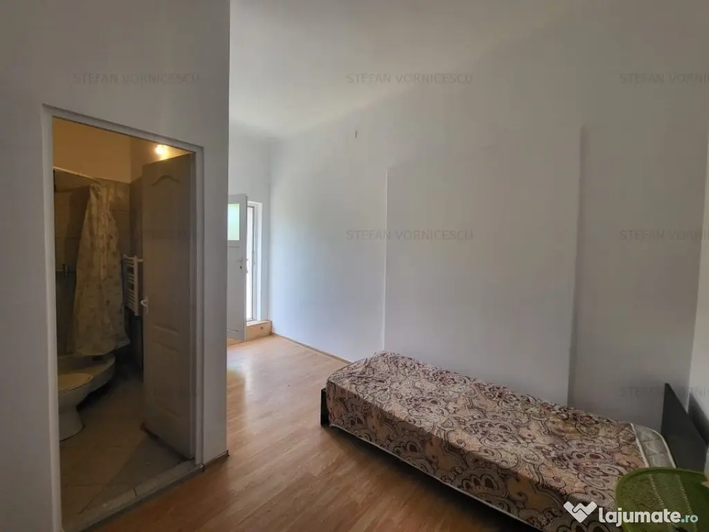 Casa pentru Investitie compartimentata in 5 apartamente