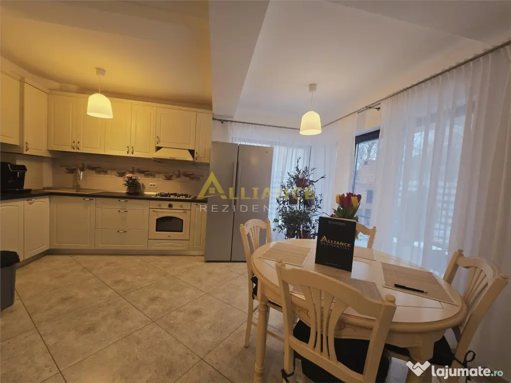 Mobilata si utilata - asfalt - 600m de STV- 3 camere - dress