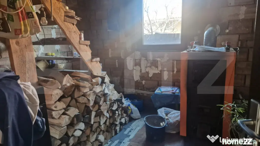 Casa 5 camere Tarlungeni (nu Izvor) teren 800 m, cartier no - Tarlungeni (Brasov)