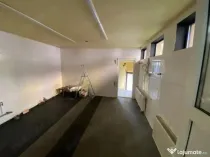 Spatiu stradal cu trafic intens